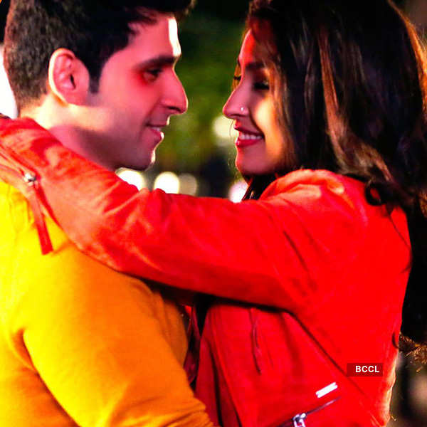 Loveshhuda Dono Ke Dono song: Girish Kumar and Navneet Dhillon's peppy  youth number will make you wanna dance - watch video! - Bollywood News &  Gossip, Movie Reviews, Trailers & Videos at