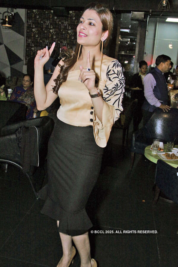 V-Day @ World Art Dining