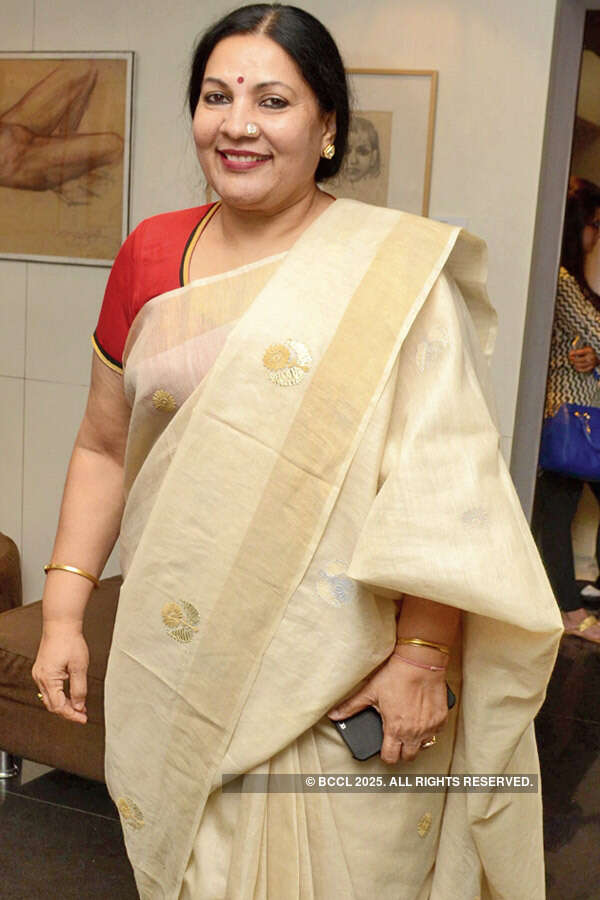 Jogen Chowdhury&rsquo;s exhibition