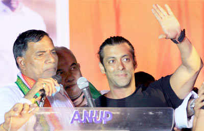 Salman Khan campaigns