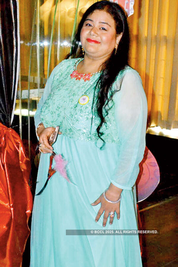 Socialites at masquerade party