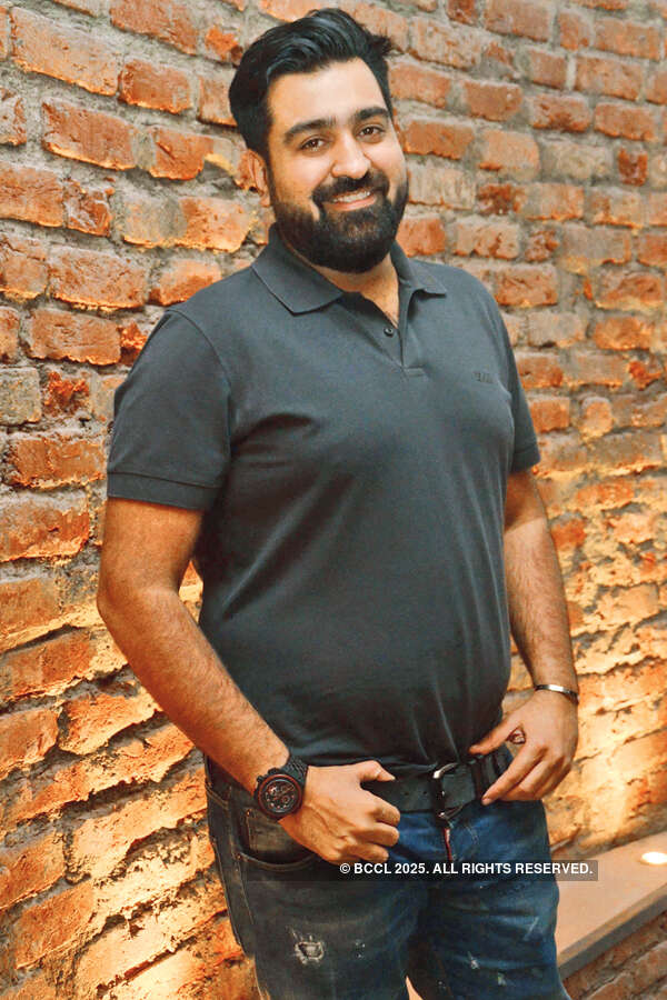 Party @ Flying Saucer