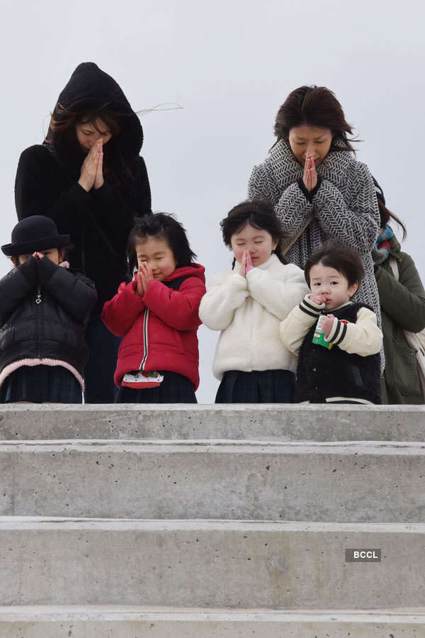 Japan marks 5th Anniv. for quake & tsunami