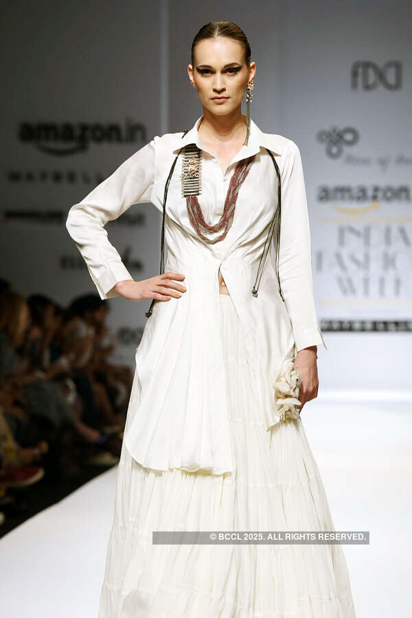 AIFW AW '16: Day 3: Sahai Ambar Pariddi