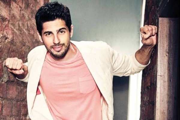 Sidharth Malhotra lashes out at KRK... yet again!