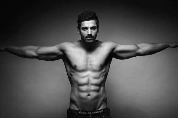 Now John Abraham Turns Singer For Rocky Handsome