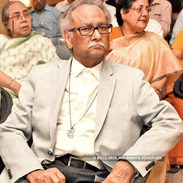 Ram Advani&rsquo;s memorial