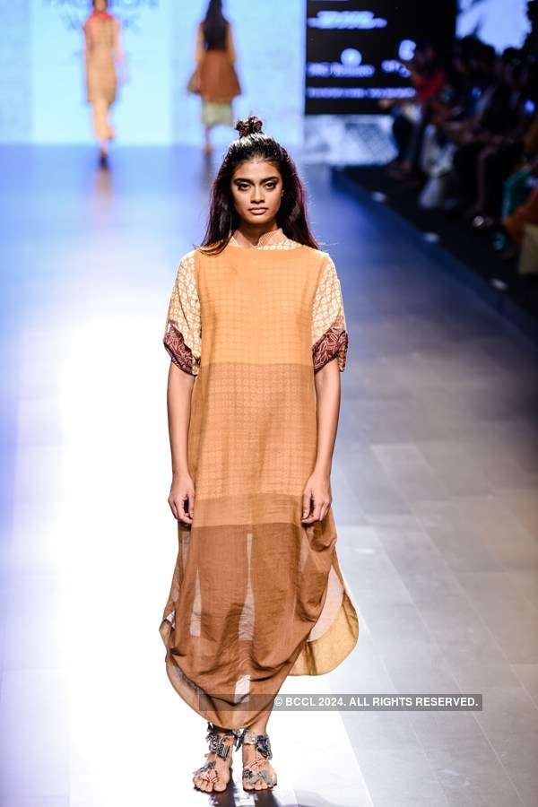 LFW '16 Day 2: Paromita Banerjee