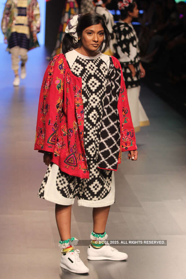 LFW '16 Day 2: Norblack Norwhite by #IndiaCollective