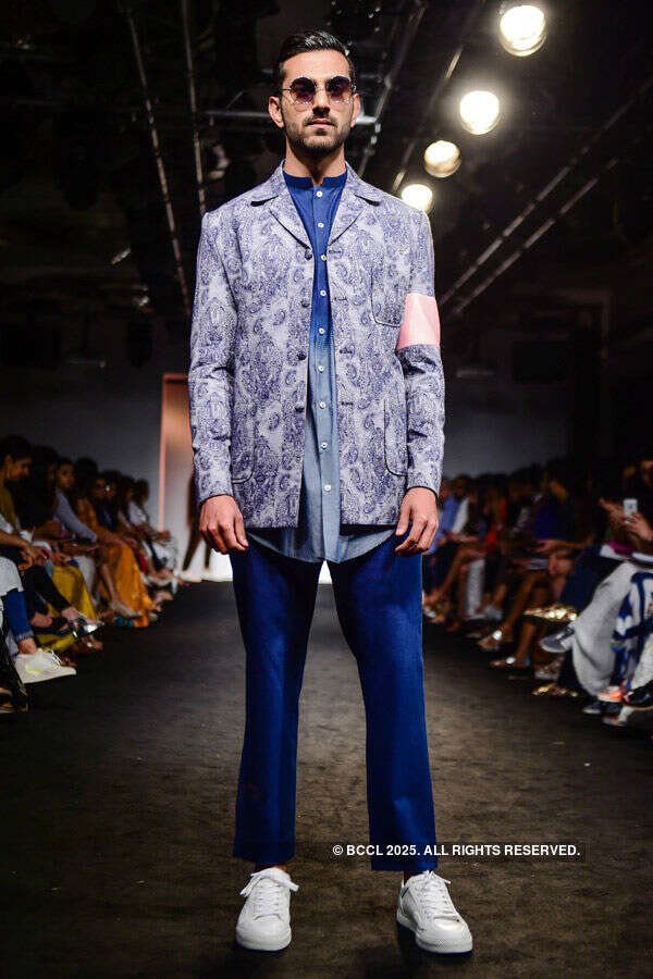 LFW '16 Day 3: Sol by Piyush Dedhia