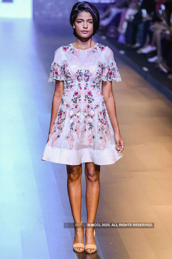 LFW '16 Day 4: Shriya Som