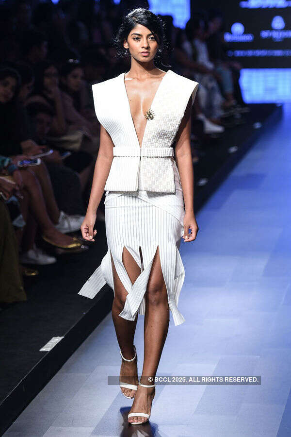 LFW '16 Day 4: Taneya Khanuja