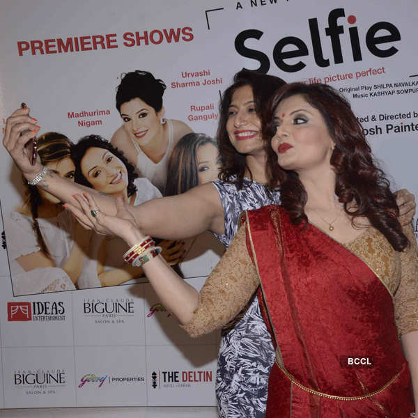 Paritosh Painter's play 'Selfie'