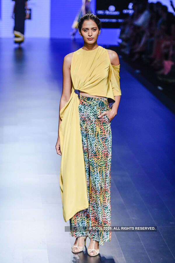 LFW '16 Day 5: Urvashi Joneja