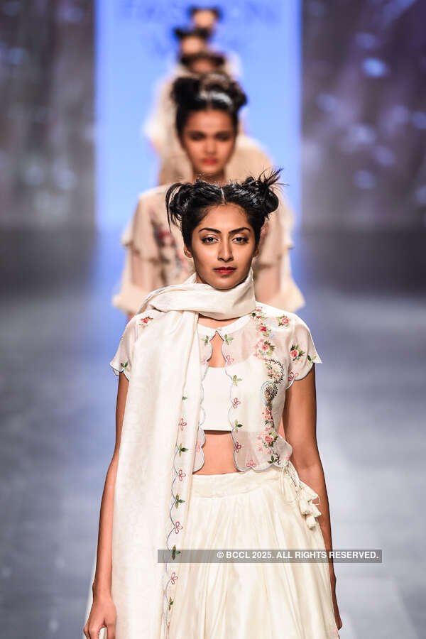 LFW '16 Day 5: Pratima Pandey