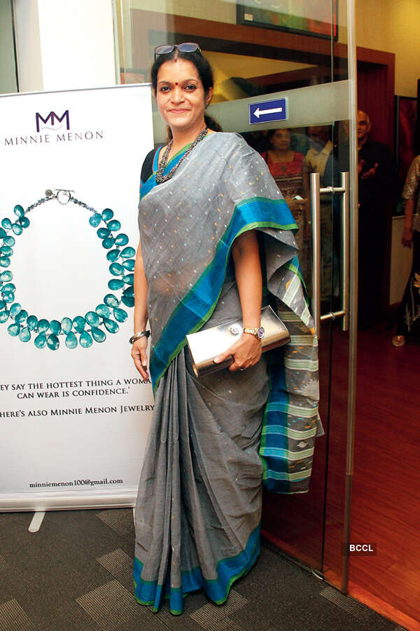 Socialites at jewellery launch