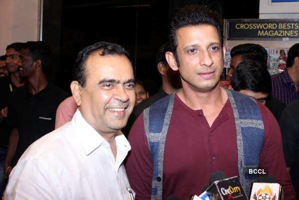 Sharman Joshi launches a book