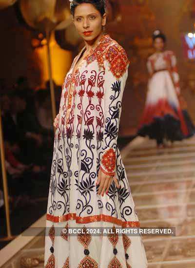 IFW '10: Finale by Rohit Bal