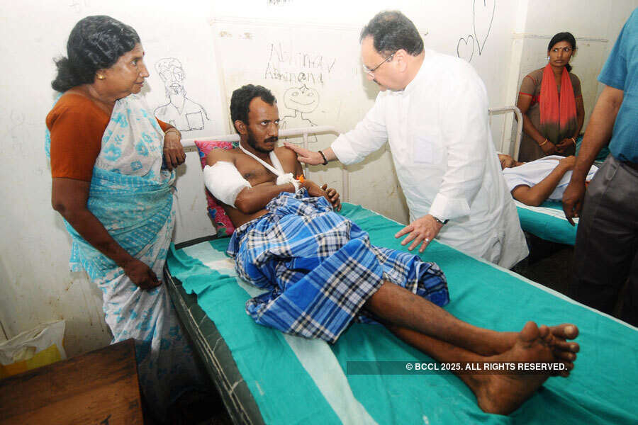 Hundreds killed in Kerala temple fire