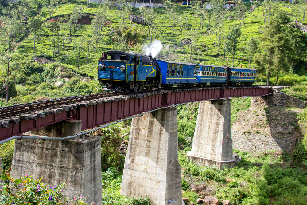 travel to ooty from pune