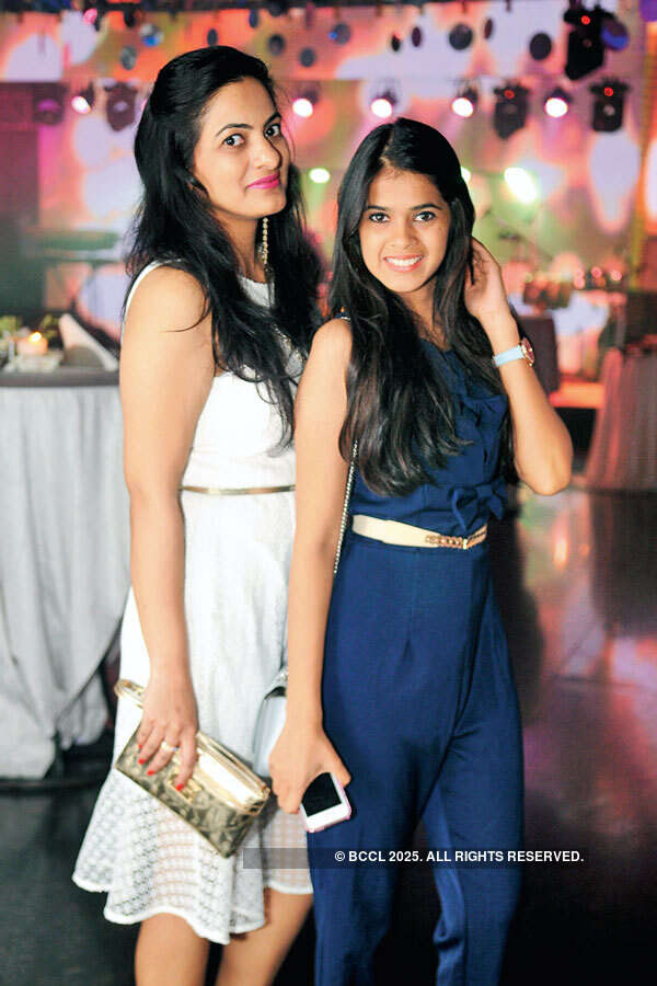 Amit and Komal's 10th anniv. party