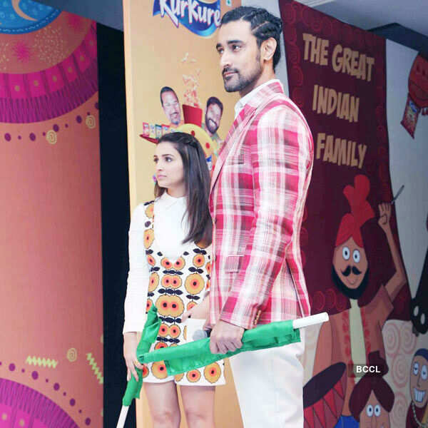 Parineeti, Kunal @ Product launch