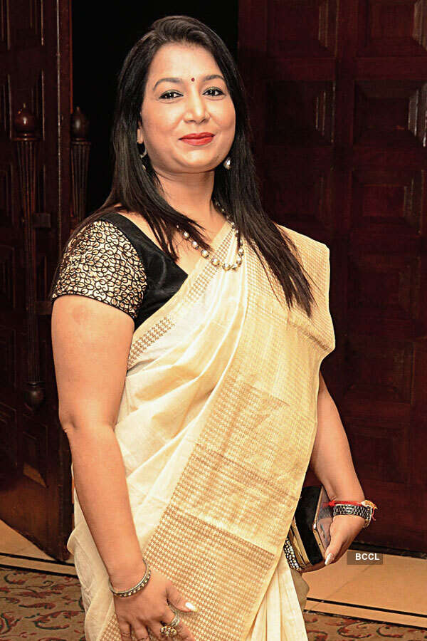 Socialites @ Interactive session