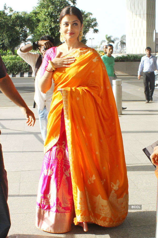 Photos of celebrities at airport