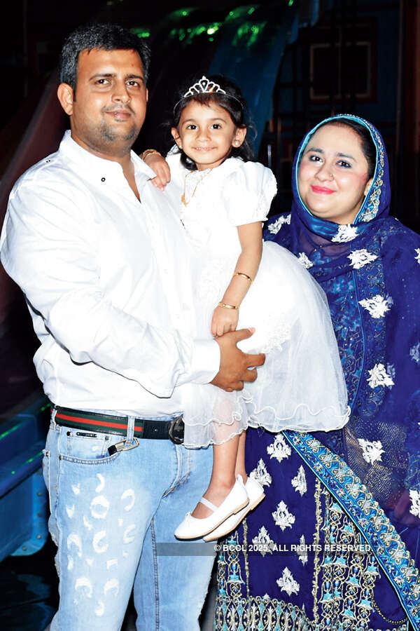 Ayesha&rsquo;s b&rsquo;day party