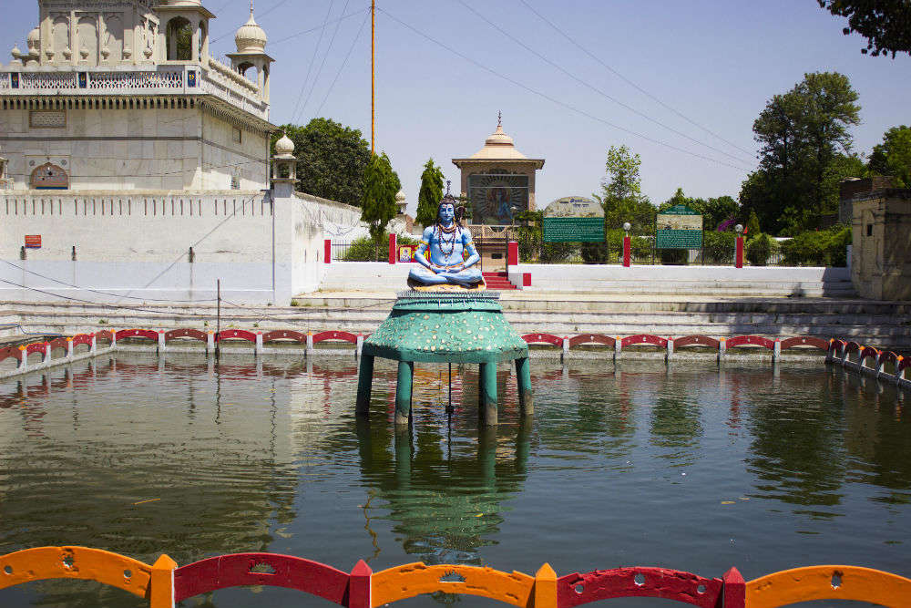 Sthaneshwar Mahadev Temple, Kurukshetra - Times of India Travel