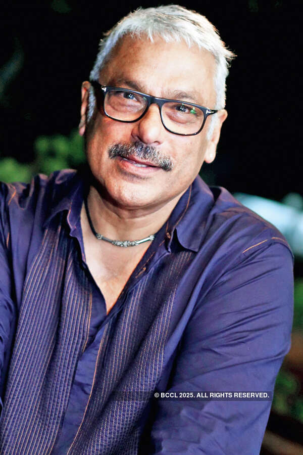 Party @ Niche Lounge & Bistro