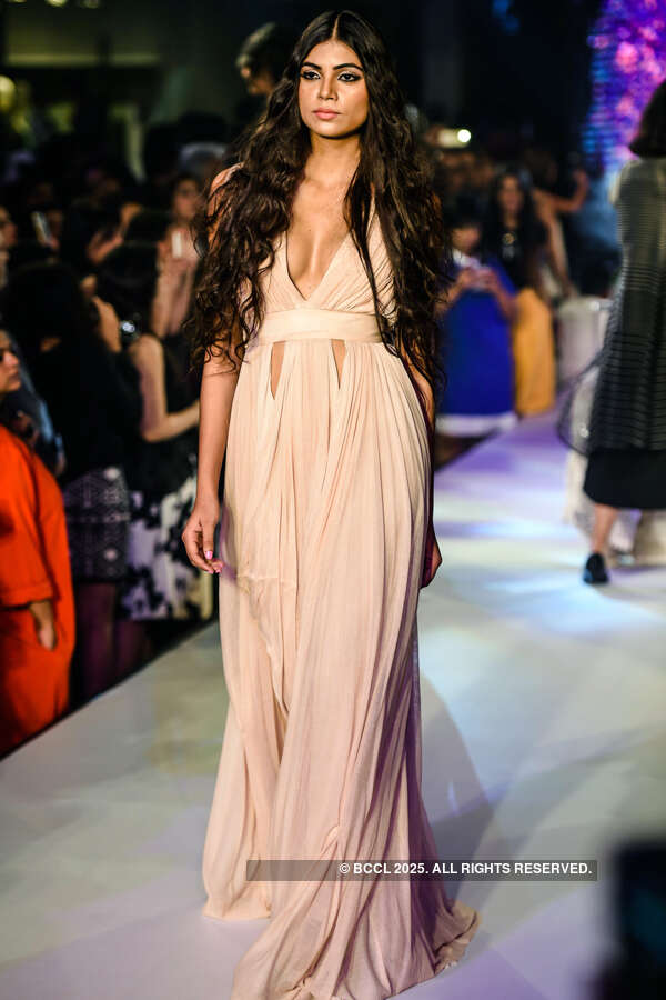 Jean-Claude Biguine fashion show