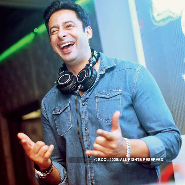 DJ party at Odd Even