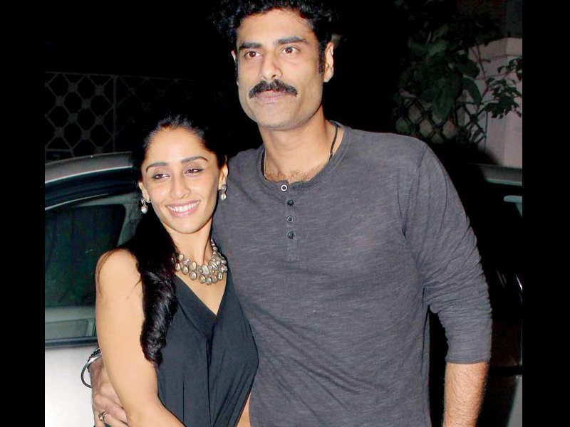 Sikander Kher and Sonam Kapoor's sister part ways