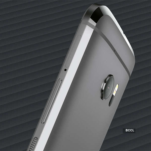 HTC 10 with QHD display launched in India