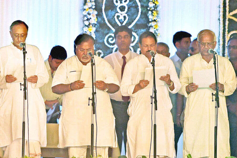 Mamata Banerjee sworn in as West Bengal CM