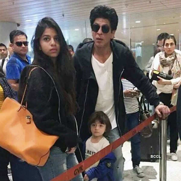 Photos of celebrities at airport