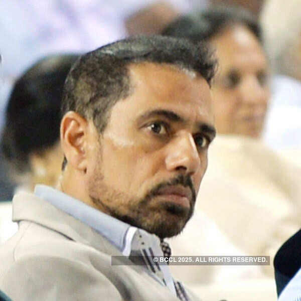 I-T probe reveals Vadra&rsquo;s home in UK