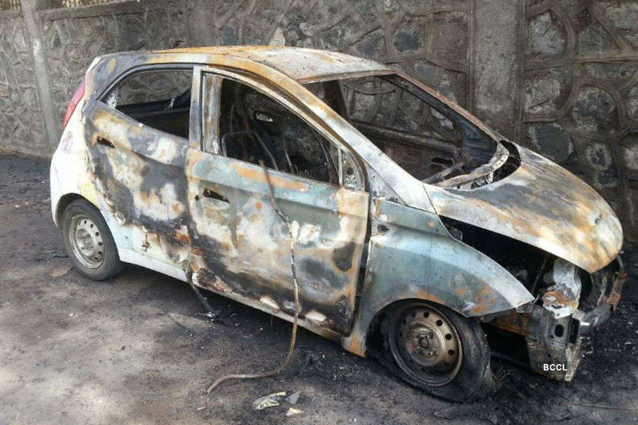 Hardik Patel’s car torched in Surat