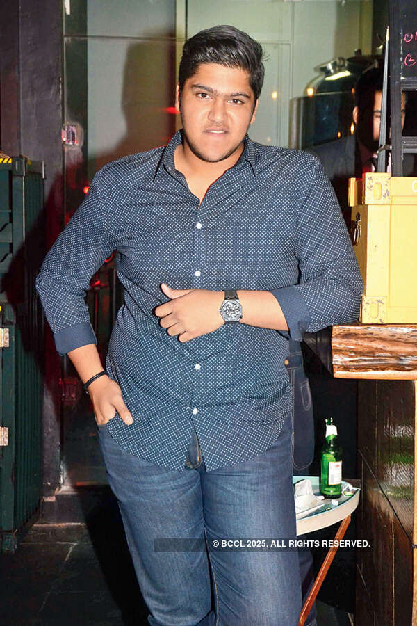 Jassi Sidhu performs live