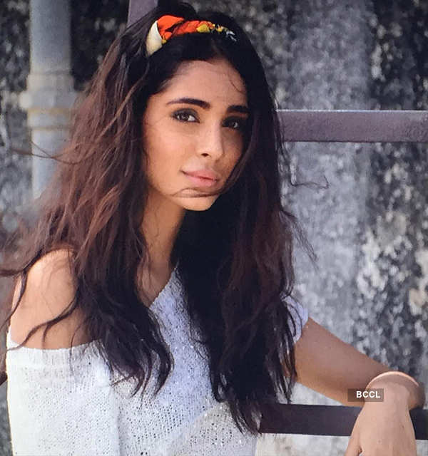 You just can't miss these pictures of Alankrita Sahai