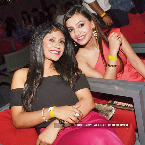 Party @ The Flying Saucer Cafe V2.0