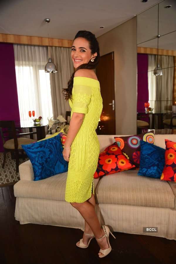 The Tara Sharma Show: On the set