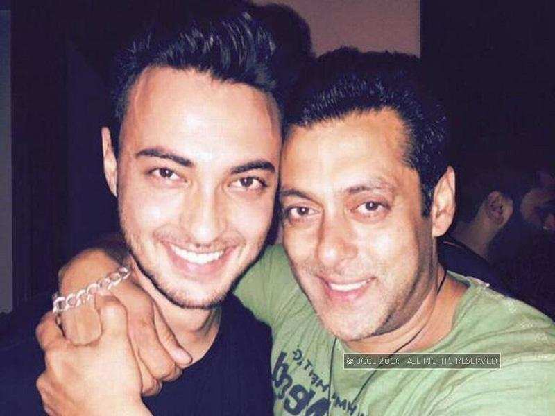 Salman gets brother-in-law Aayush Sharma onboard for 'Sultan'