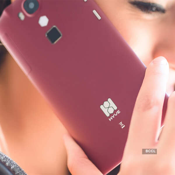 Hyve Buzz and Storm smartphones launched