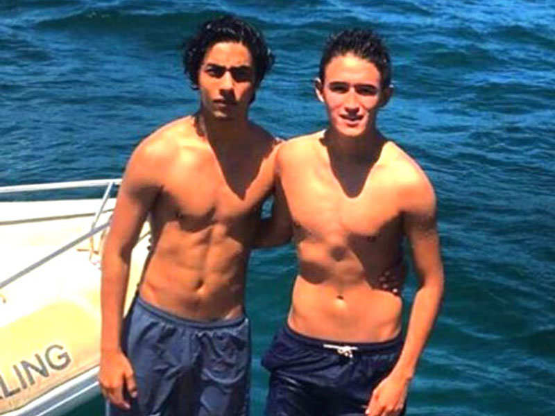 PIC: Shah Rukh Khan's son Aryan flaunting his abs proves he's Bollywood ready