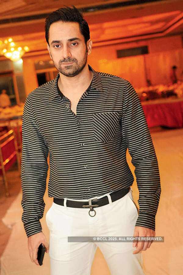 Celebs attend Iftar party