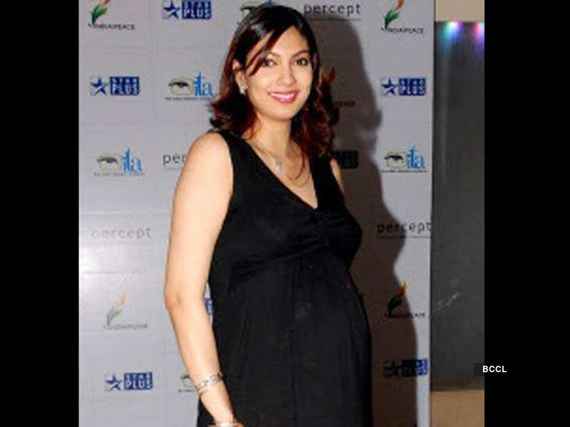 When beauty queens flaunted their baby bump