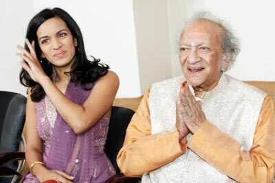 Pandit Ravi Shankar, Anoushka Shankar pics