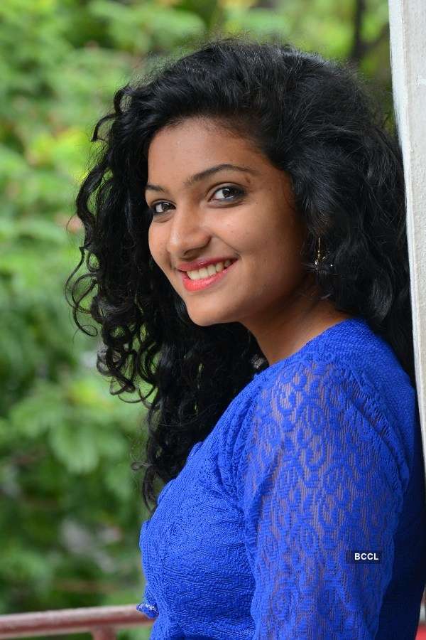 Gayathri Pics | Gayathri Photos | Gayathri Portfolio Pics | Gayathri ...